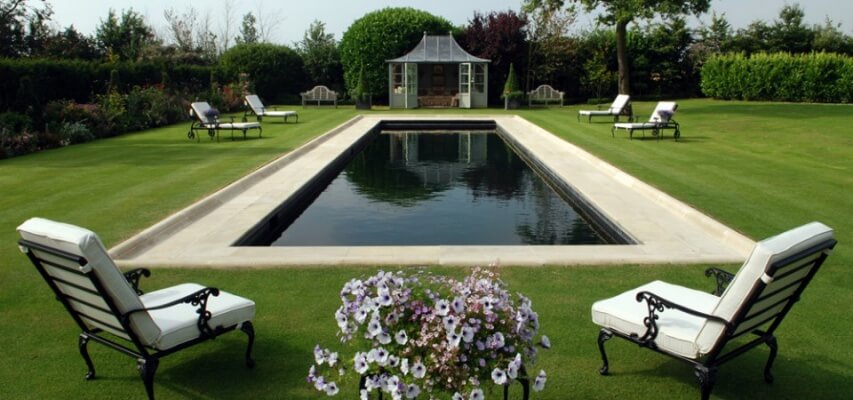 Outdoor swimming pool