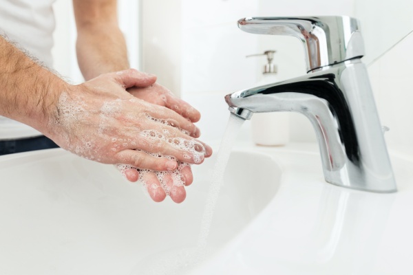 corona virus risk article